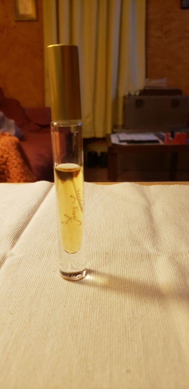 Jessica Simpson Fancy Love rollerball Preowned 85% left